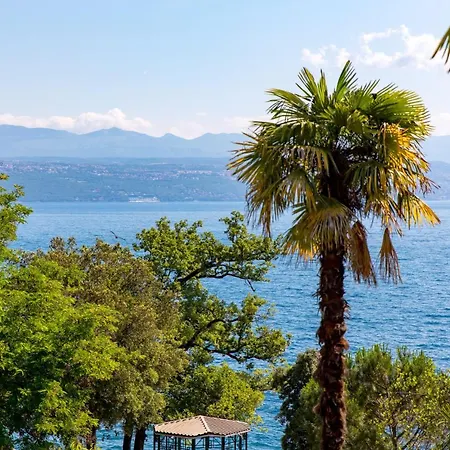 Palm And Palmino Garden Near Lungo Mare Lovran