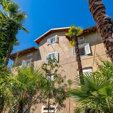 Apartment Palm And Palmino Garden Near Lungo Mare